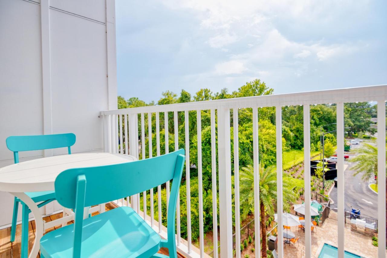 Grand Two Bedroom Two Bathroom Apartment With Balcony Gainesville Luaran gambar
