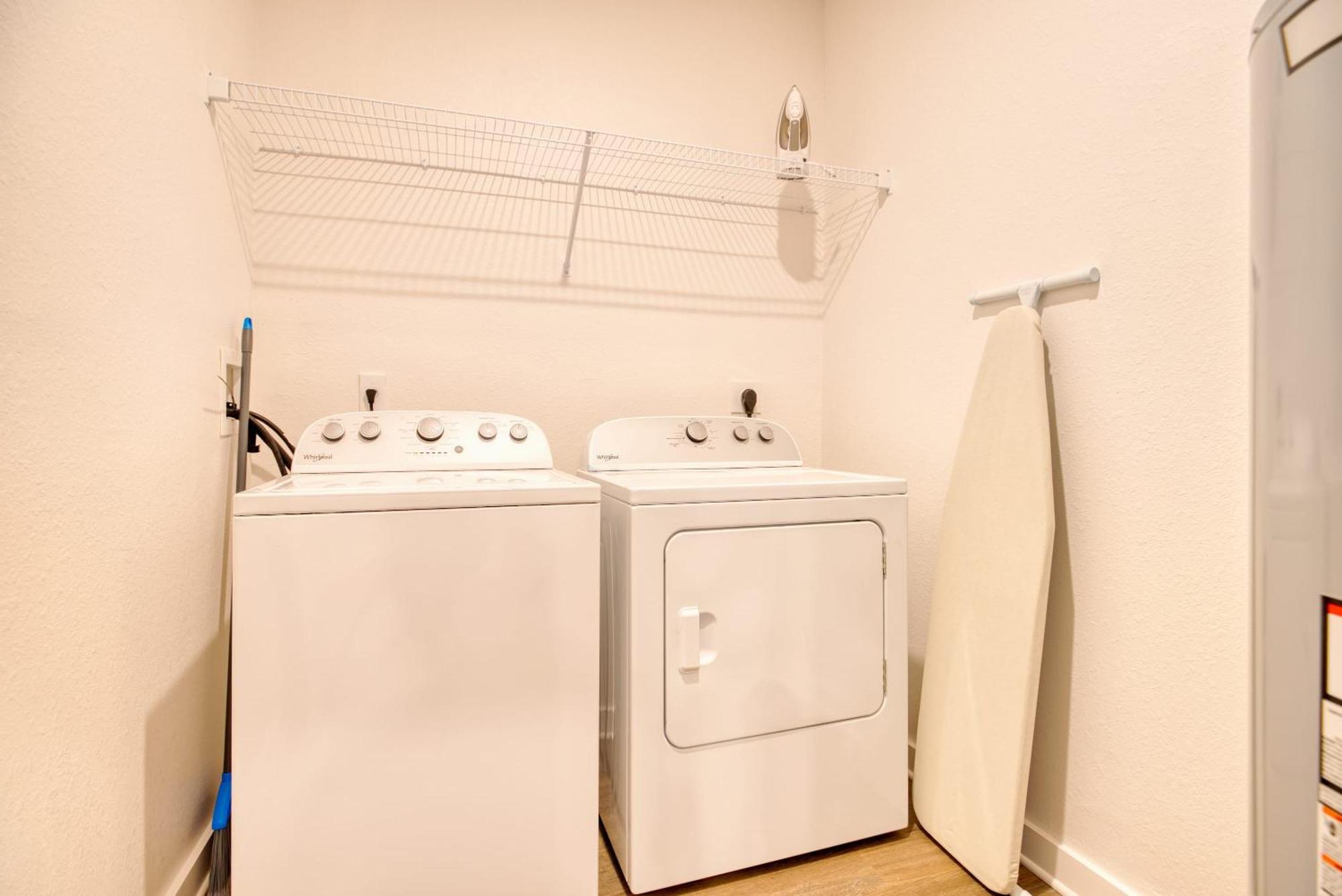 Grand Two Bedroom Two Bathroom Apartment With Balcony Gainesville Luaran gambar
